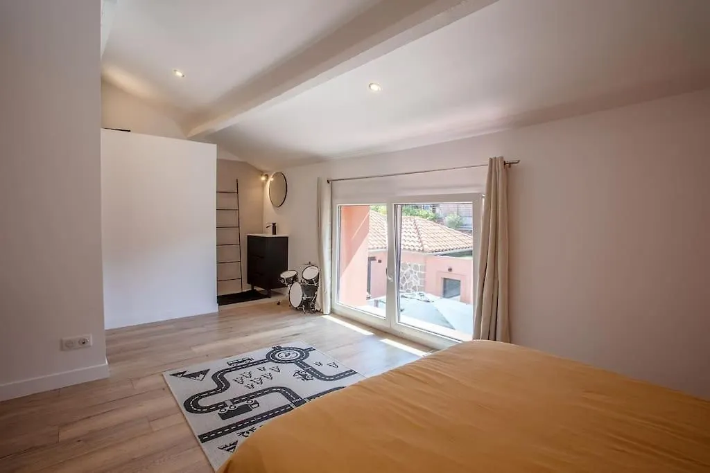 Villa 4 Etoiles, 300M2, 700 M Plage, 5 Min Du Centre Saint-Raphael