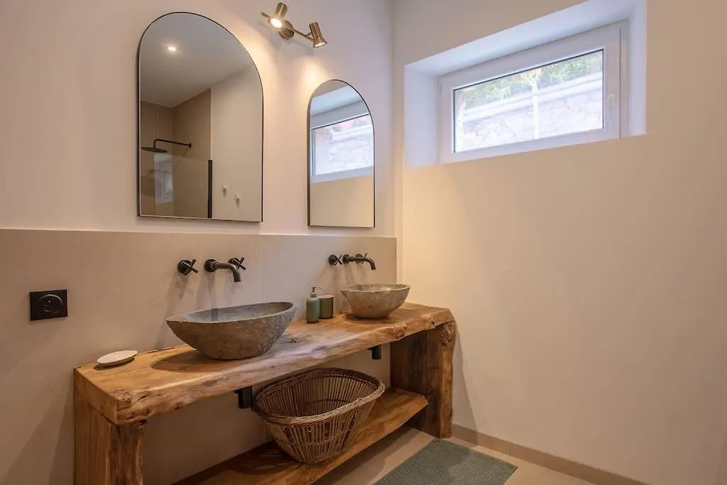 Villa 4 Etoiles, 300M2, 700 M Plage, 5 Min Du Centre Saint-Raphael  France