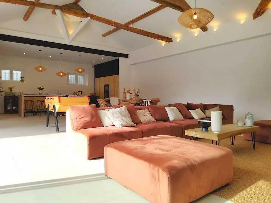 Villa 4 Etoiles, 300M2, 700 M Plage, 5 Min Du Centre Saint-Raphael