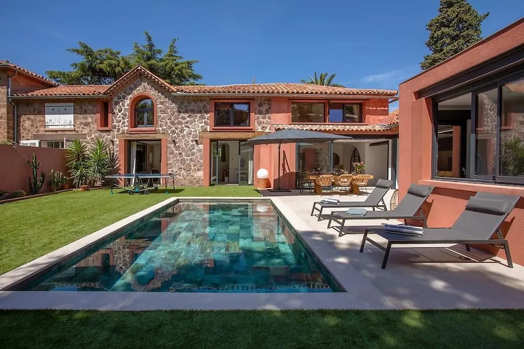 Villa 4 Etoiles, 300M2, 700 M Plage, 5 Min Du Centre Saint-Raphael   Saint-Raphael (Var)