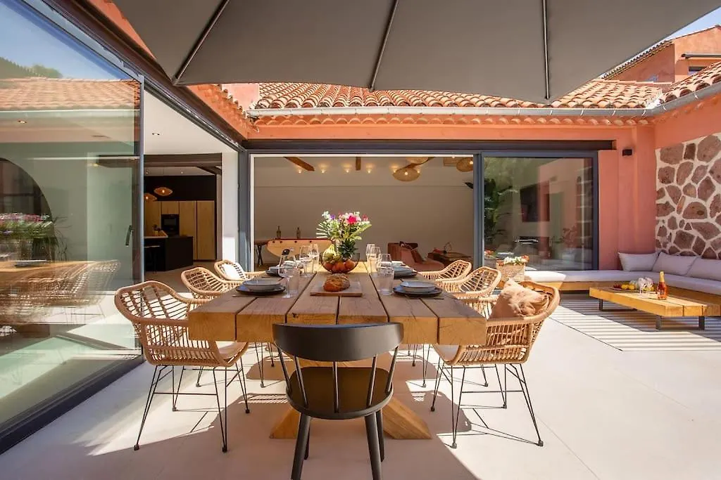 Villa 4 Etoiles, 300M2, 700 M Plage, 5 Min Du Centre Saint-Raphael