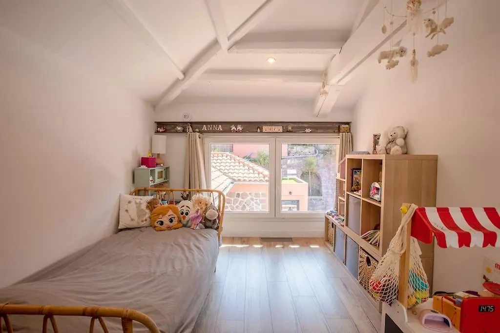Villa 4 Etoiles, 300M2, 700 M Plage, 5 Min Du Centre Saint-Raphael
