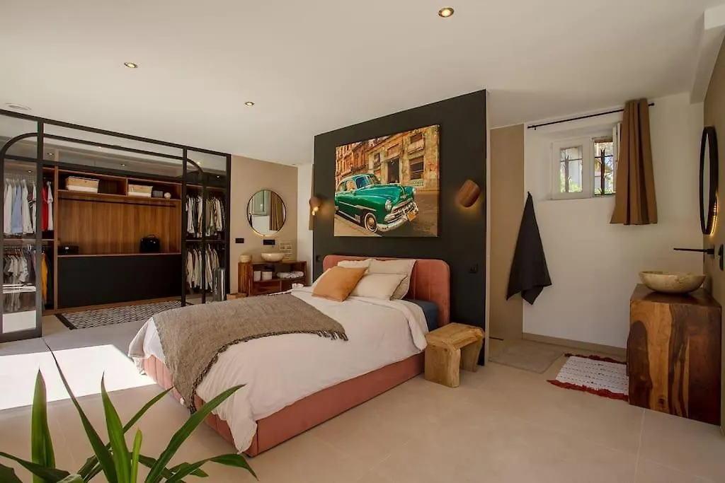 Villa 4 Etoiles, 300M2, 700 M Plage, 5 Min Du Centre Saint-Raphael  France