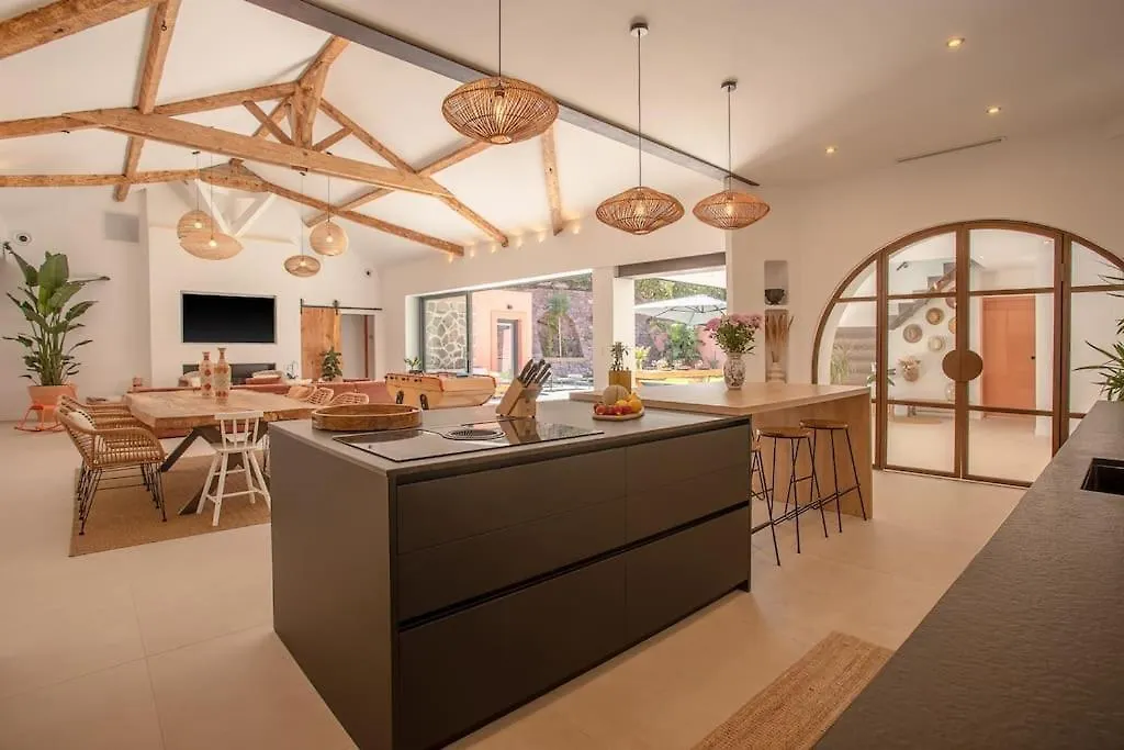 Villa 4 Etoiles, 300M2, 700 M Plage, 5 Min Du Centre Saint-Raphael  France